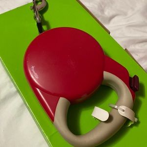 Retractable leash